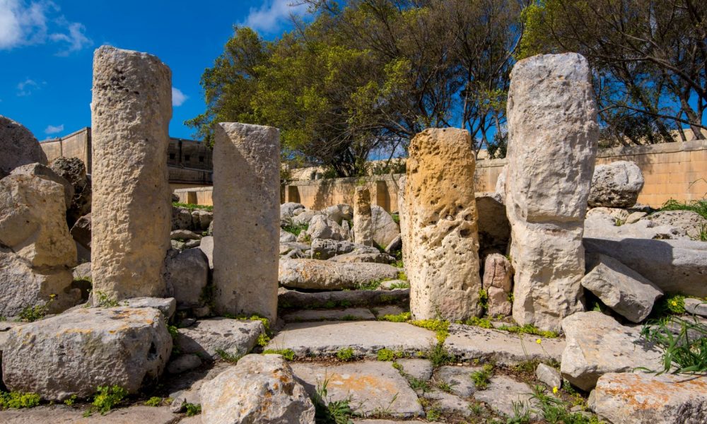 Guided tours at Kordin III – a little-known prehistoric gem