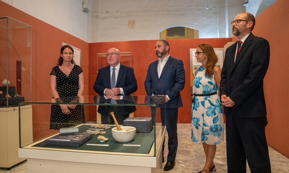 Exhibition delves into materials and techniques of prehistoric pottery making