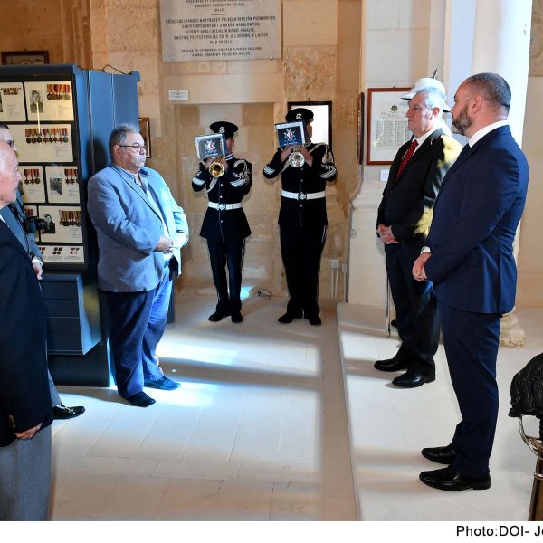 Soldiers, Policemen and Civilians Remembered at a Ceremony Inside The National War Museum’s Memorial